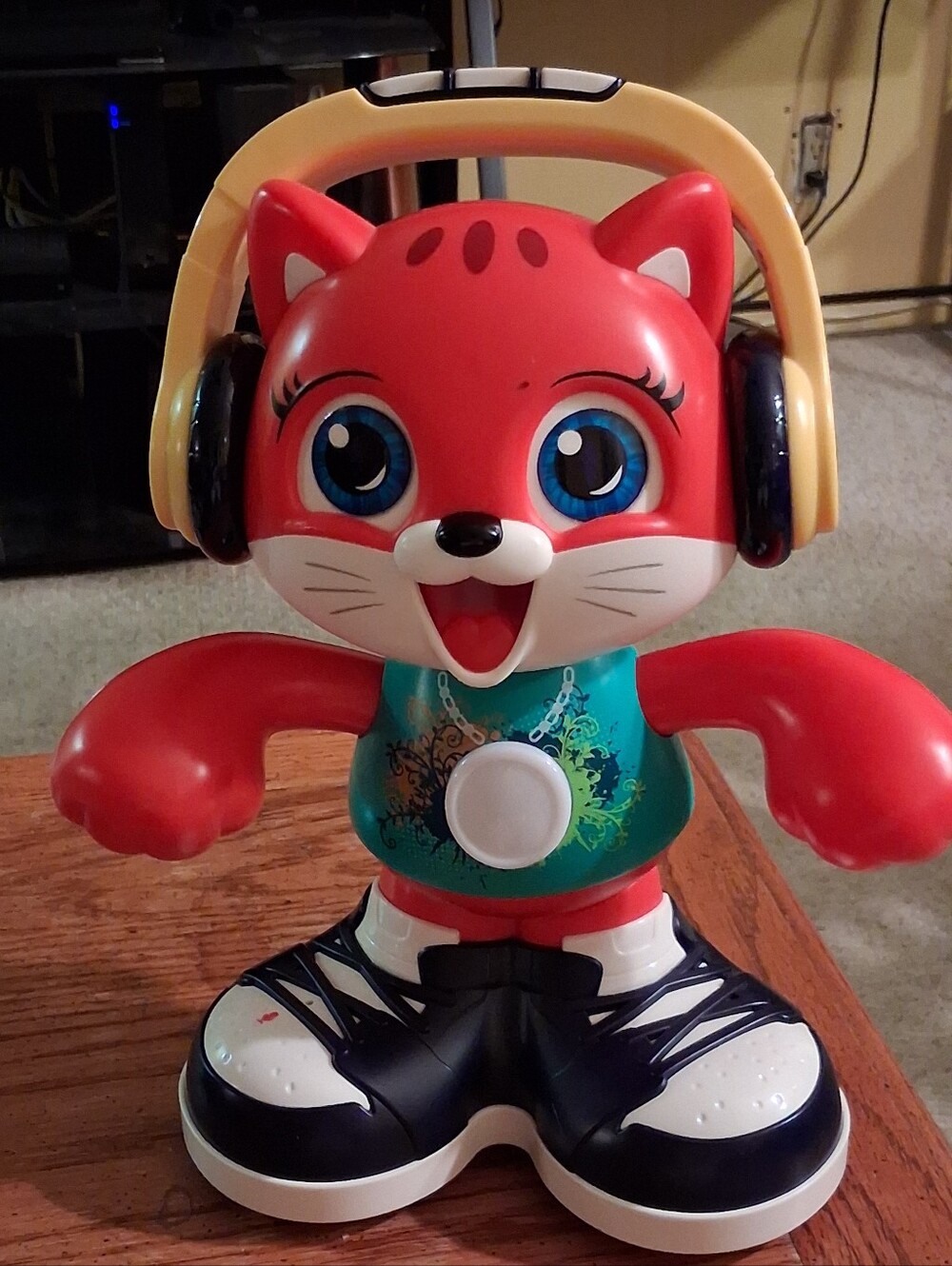 Toy Interactive Red Fox Music & Light Figure - Kid-Friendly Dance Toy